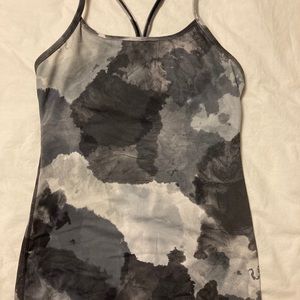 Lululemon Y Tank 4